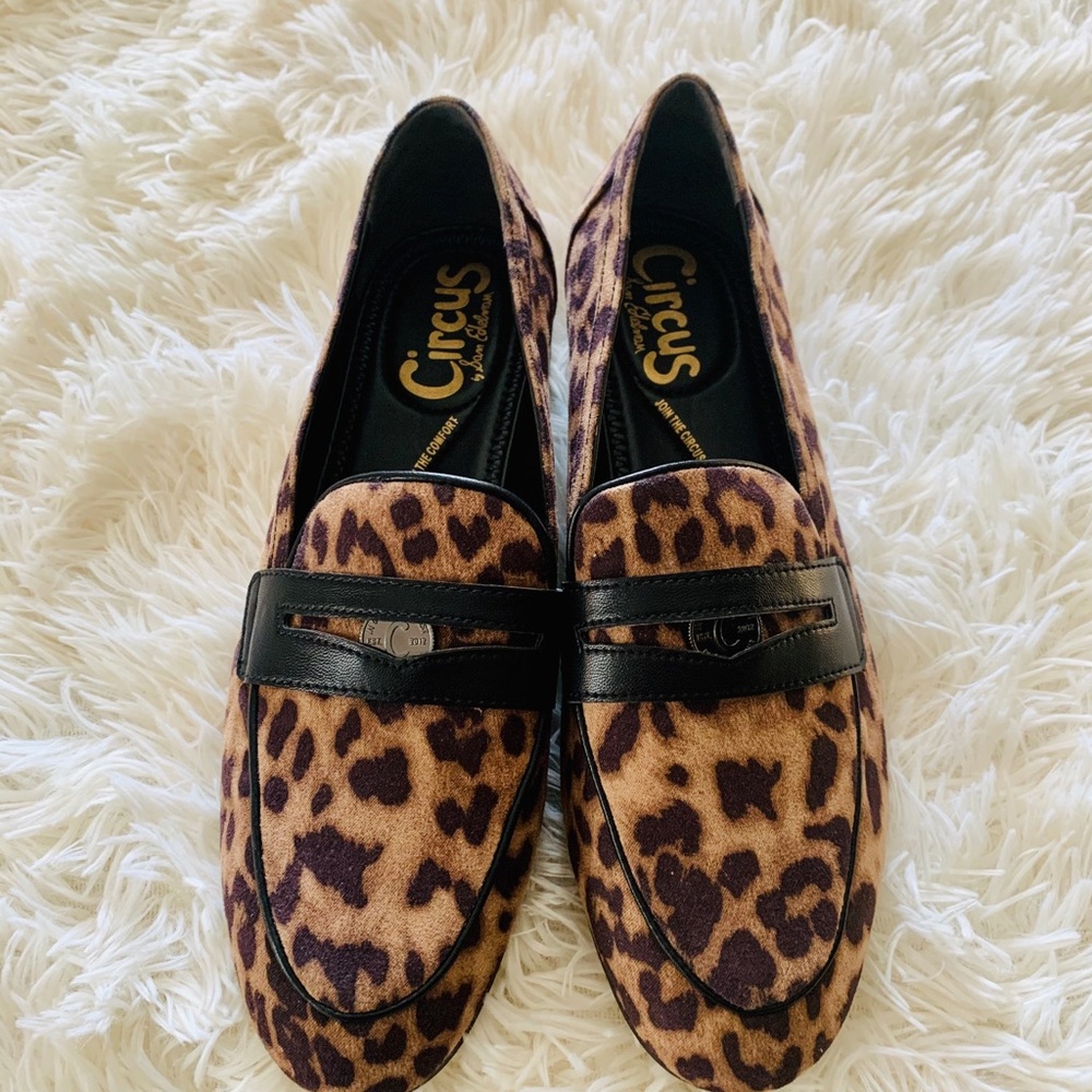 New Sam Edelman Leopard Loafers size 7
